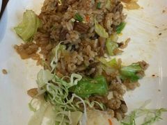 -玛格萝妮(汇智国际商业中心店)