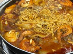 -三清洞摩西韩式年糕火锅(威高广场店)