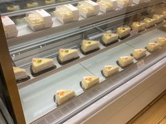 面包甜点陈列柜-御蝶坊生日蛋糕KNAC(创业店)