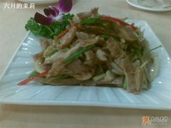 手撕羊腱-巴扎美食·新疆菜·西域歌舞表演餐厅(新疆大厦店)