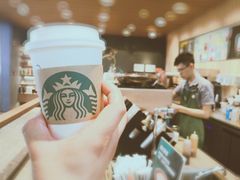 -星巴克(广州南站A18检票口楼上)