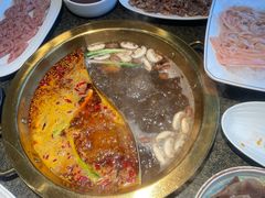 -小天鹅火锅·一线江景洪鼎旗舰店(洪崖洞店)