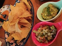 墨式玉米脆片配番茄粒粒沙拉-TEQO·Mexican food & Bar