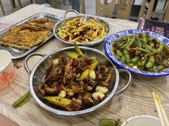 -江城燕子大排档(江汉路步行街店)