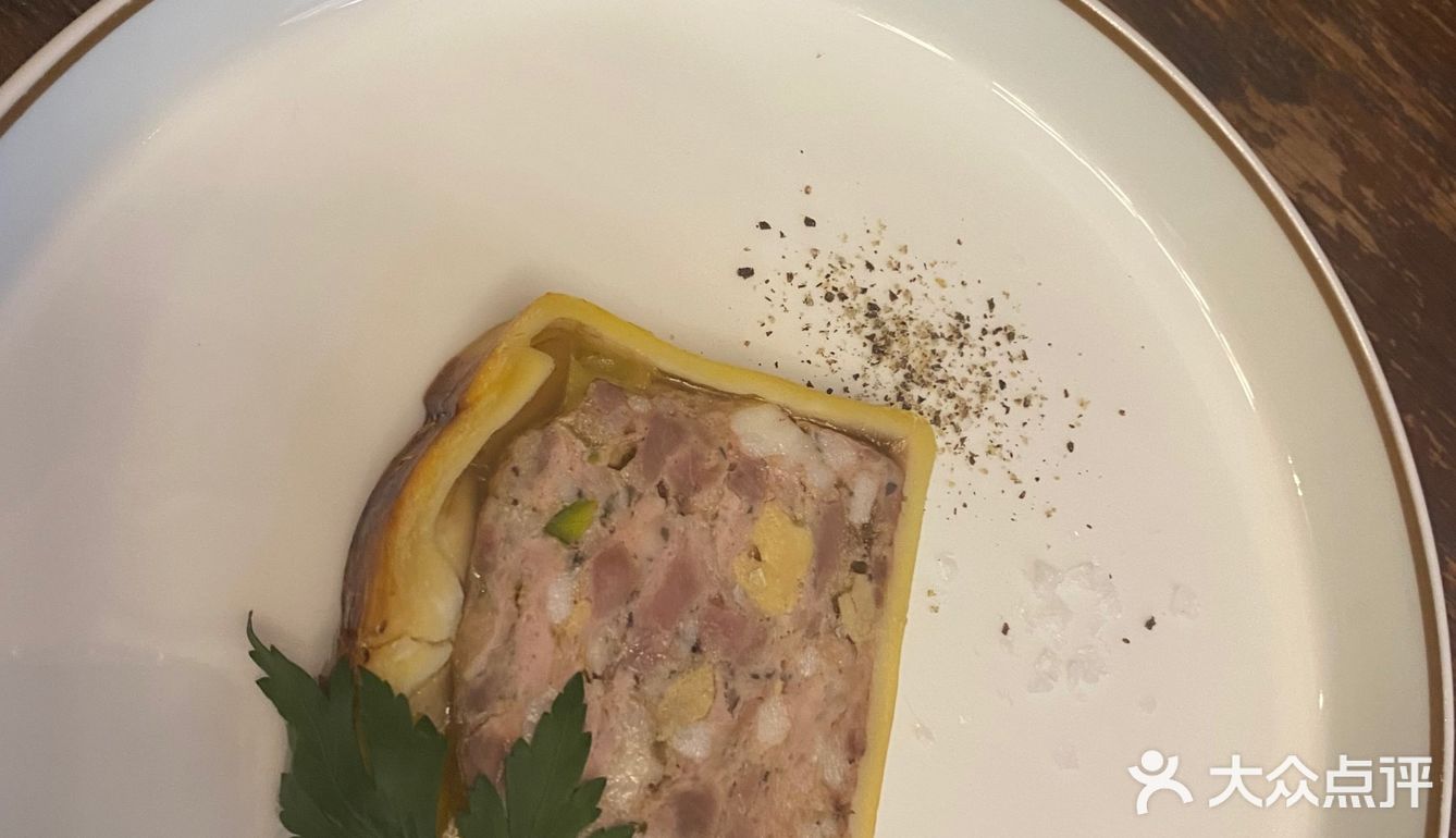 孤云草舍露台酒吧