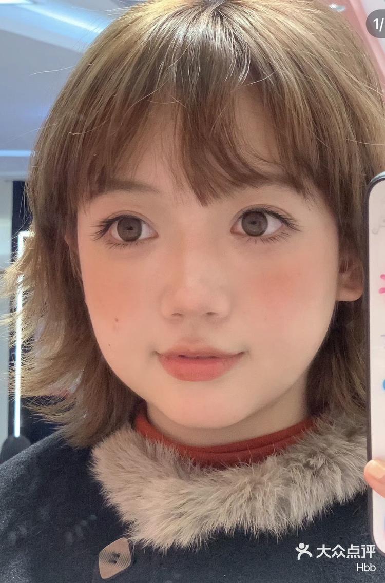 婴儿弯真的很适合眼睛又圆又大的可爱女孩子<img class="emoji