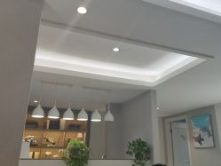 -咪咪专业脱毛连锁机构