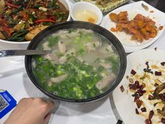 -小山东羊肉汤馆(同济新村店)