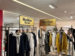 -文艺复兴百货(米兰大教堂广场店)