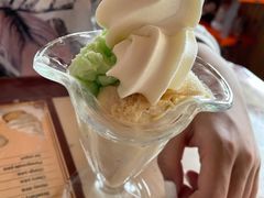哈密瓜巴旦木口味-古老冰山特色冰淇淋店(艾提尕尔店)