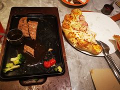 -必胜客(仲盛商城王安宇主题店)