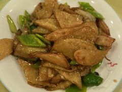 -鹤乡东北菜(崮山路店)