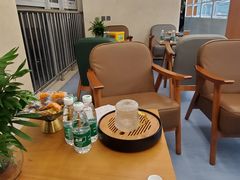-无奔眼镜·蔡司·依视路授权店(马家堡店)