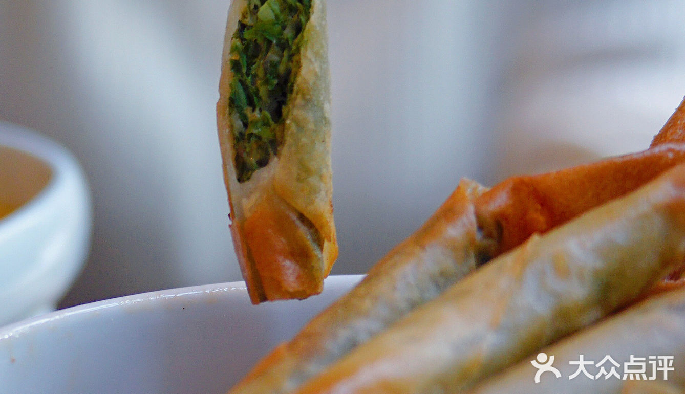 阳光暖一点，日子慢一点，愿你有饭亦有茶