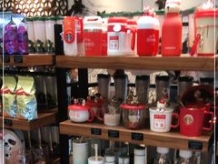 零售区-星巴克臻选(成都宽窄巷子店)