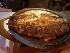 -鸣记脆皮烤鱼·海鲜烤鱼(三八广场店)