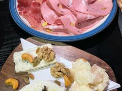 精选意大利火腿拼盘配油醋腌蔬菜-Fiume福弥意大利餐厅