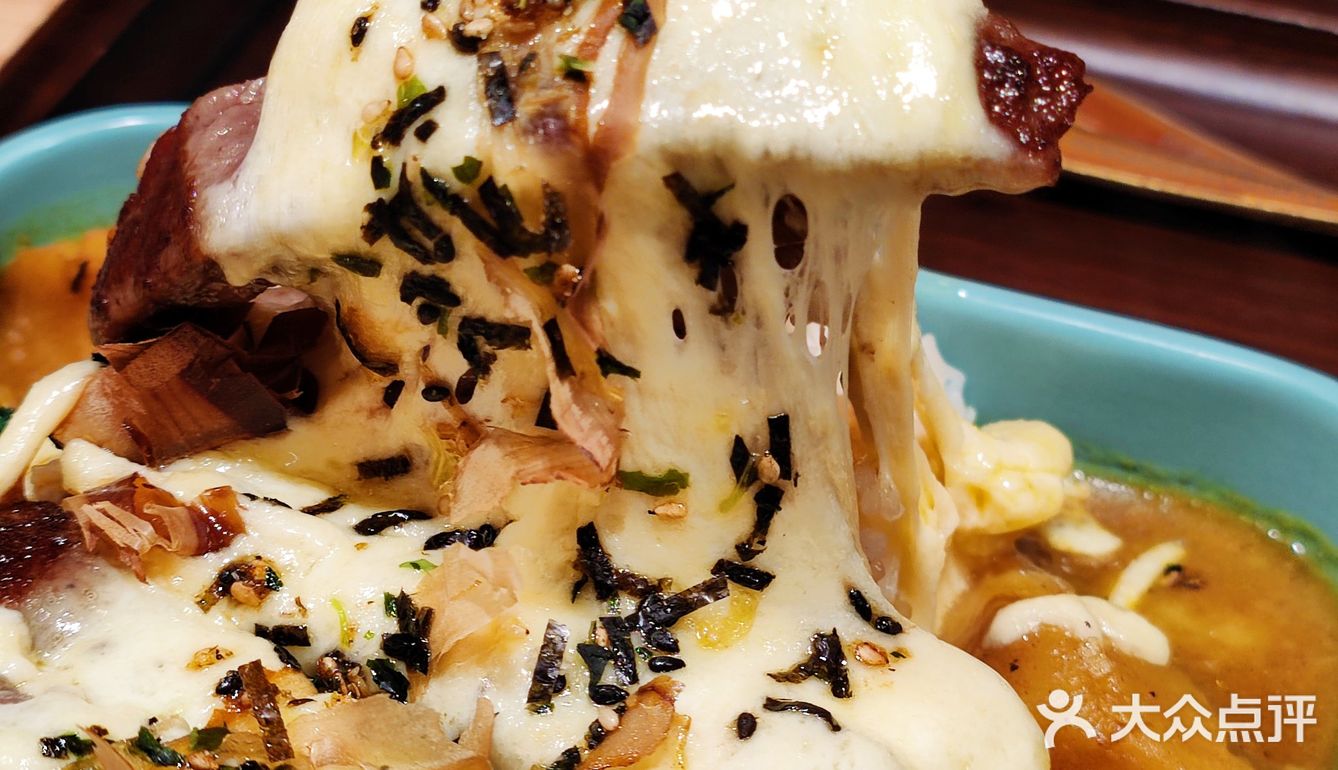 这家牛排店真的好吃，会上瘾[流泪][流泪]