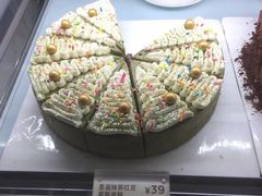 圣诞树抹茶红豆蛋糕-Peet's 皮爷咖啡(东湖路手作店)