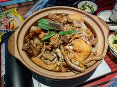 牛杂煲-沙胆彪炭炉牛杂煲(成都玉林店)