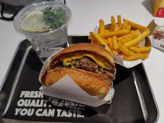 肉食霸王龙汉堡-TRIPS BURGER(大钟寺店)