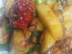 -隔壁老王·家常云南菜(花巷店)