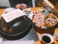 -洪氏嗨捞·广东猪肚鸡·椰子鸡火锅(西咸万象城店)