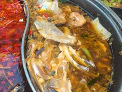 -阿瓦山寨·湘菜现炒·剁椒鱼头王(咸阳总店)