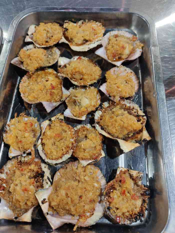 政二街生蚝扇贝王(新东店)-"这个店位置离家近,大家都想吃烧烤,这家店