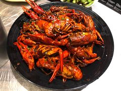 -巴厘龙虾·榜首油焖大虾(音乐学院·沿江酒馆店)