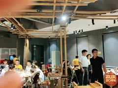 大堂-巴奴毛肚火锅(淮河路店)