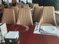 -荣誉国际酒店-云顶旋转餐厅