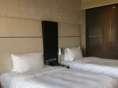 -上海虹桥西郊假日酒店