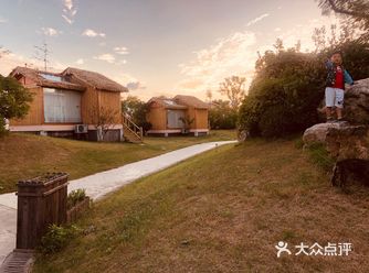 带着小孩住了一次小木屋