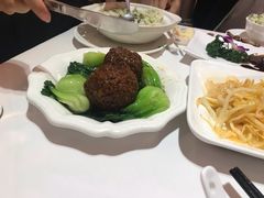 红烧狮子头-雪园上海饭店(港湾1号店)