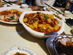 新疆大盘鸡-新疆红柳花餐厅(新洲店)