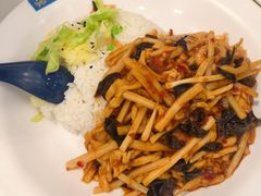 鱼香肉丝盖饭-宛平李记小吃(东关街店)