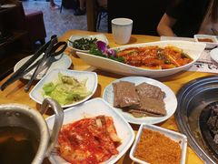 -唯成•韩国炭火烤肉 유성고기