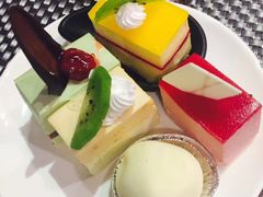 -荣誉国际酒店-云顶旋转餐厅