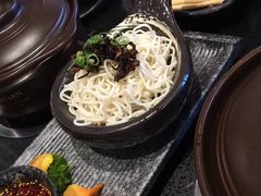 -彩云南七彩一锅