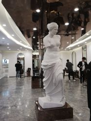 -INSTYLE造型·明星店