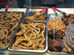 -王浩儿纪六孃甜皮鸭(东大街店)