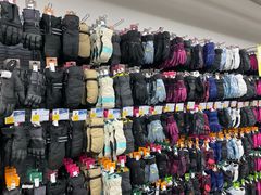 -迪卡侬(西三旗店)
