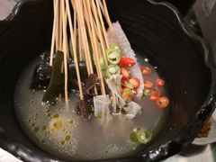 藤椒味的钵钵鸡-何师烧烤Pro ·江湖川菜·小龙虾·精酿(太古里旗舰店)