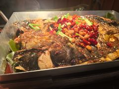 -鸣记脆皮烤鱼·海鲜烤鱼(亿合城店)