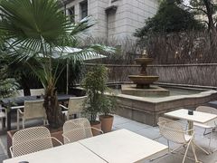 -潮一不贰·法式甜品·生日蛋糕·西式简餐(外滩店)