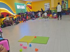 -阿布溜溜·轮滑(21世纪太阳城店)