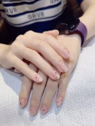 -桃色美甲沙龙