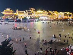 -巴陵广场