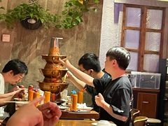 大堂-炉小二铜锅牛蛙•川湘菜(三里屯店)
